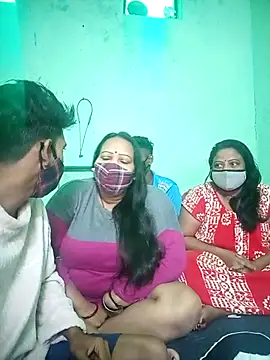 LoveOnStream online show from 11-19-25, 02:00