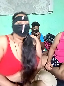 LoveOnStream online show from 11-21-25, 04:16