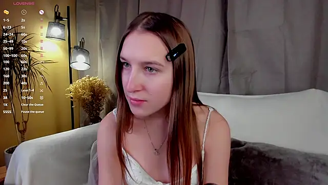 NanaMertins online show from 11-14-25, 01:04