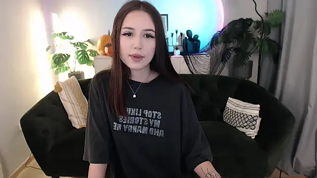 BlackEyesGirl online show from 10-29-25, 06:37