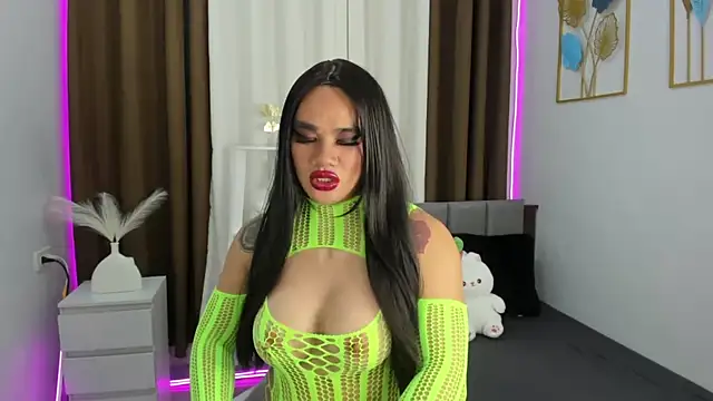 Malia Nicole online show from 09-23-25, 07:28