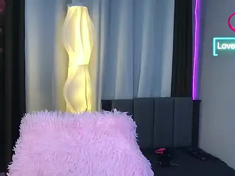 Malia Nicole online show from 02-08-26, 09:51