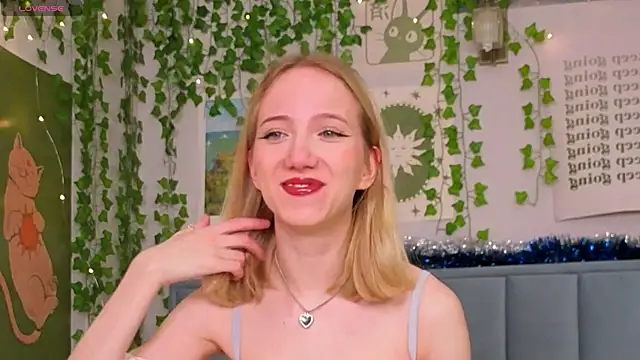 EmmaNovak online show from 01-06-26, 01:04