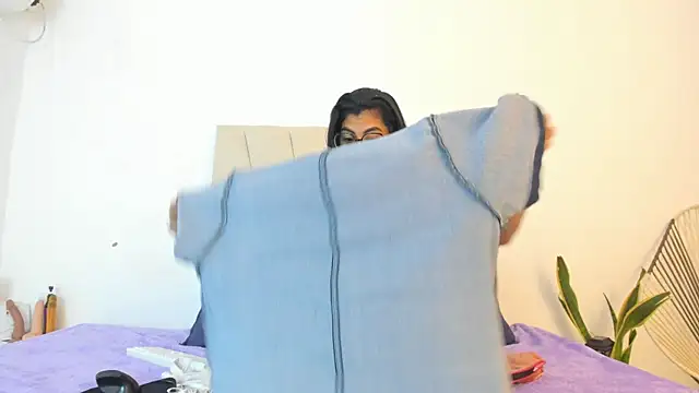  Miaa khalifa  online show from 09-12-25, 11:43