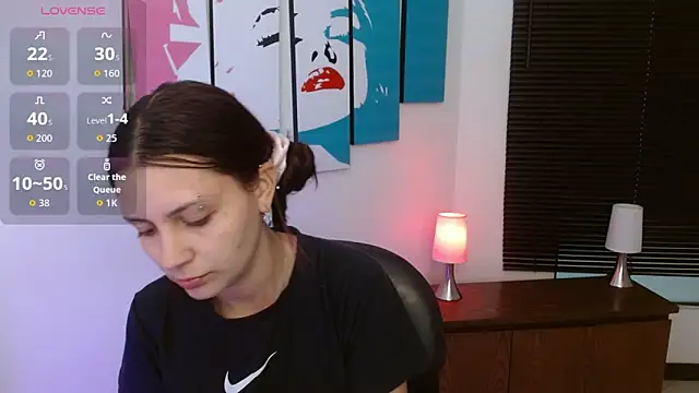 AlanaGarcia19 online show from 10-21-25, 11:33