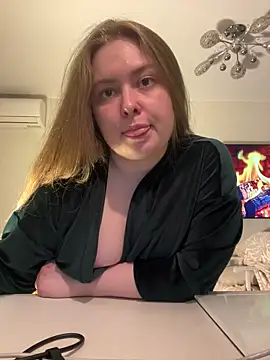 DeniMilkyyyyy online show from 05-20-26, 05:19