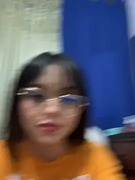 Snapshot of Clara_Luu chatting on 06-17-26, 02:25 Clara Luu online show from 06-17-26, 02:25