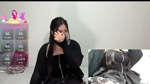 Snapshot of ___momo___0717 chatting on 09-14-25, 11:31 momo 0717 online show from 09-14-25, 11:31