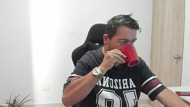 massimo dannger online show from 11-06-25, 03:24