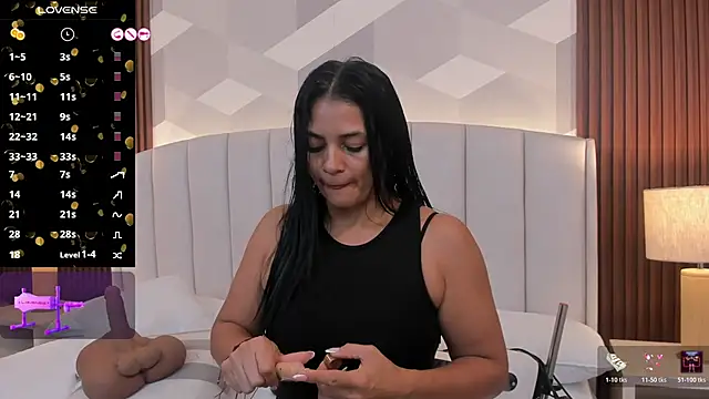 Snapshot of Mommy_Naughty chatting on 05-28-26, 10:45 Mommy Naughty online show from 05-28-26, 10:45