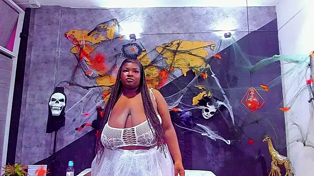 Maiam  Rossi online show from 10-31-25, 01:12