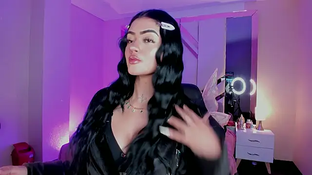 EmmaStonns online show from 11-12-25, 01:44