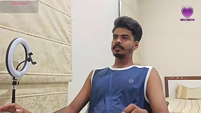 Snapshot of mrbuddy85 chatting on 09-30-25, 05:29 mrbuddy85 online show from 09-30-25, 05:29