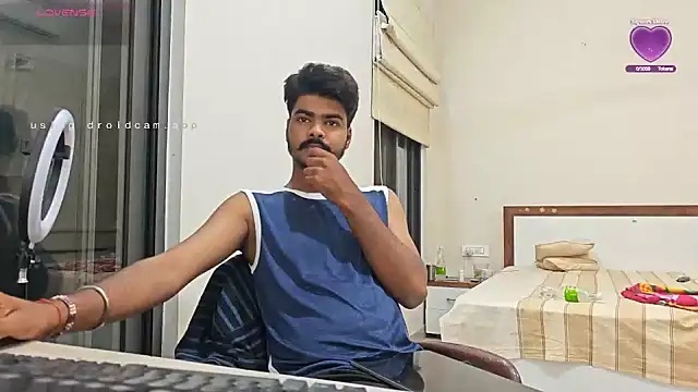 Snapshot of mrbuddy85 chatting on 10-05-25, 05:44 mrbuddy85 online show from 10-05-25, 05:44