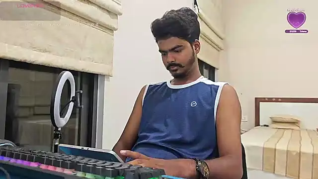 Snapshot of mrbuddy85 chatting on 10-15-25, 05:13 mrbuddy85 online show from 10-15-25, 05:13