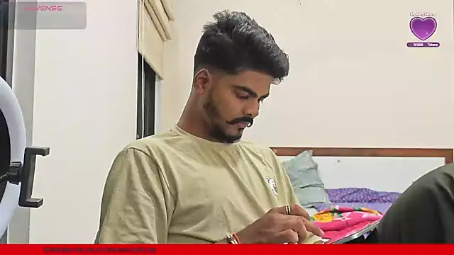 Snapshot of mrbuddy85 chatting on 11-04-25, 04:06 mrbuddy85 online show from 11-04-25, 04:06