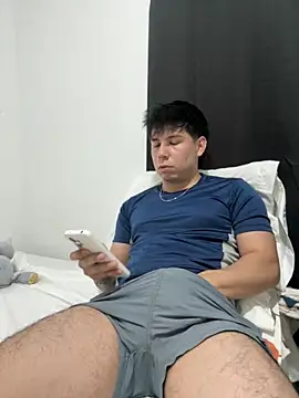 Snapshot of Axel_es chatting on 02-01-26, 08:18 Axel es online show from 02-01-26, 08:18