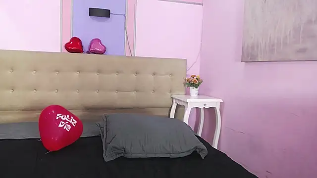 tiiny emilly online show from 09-29-25, 08:35