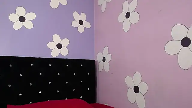 tiiny emilly online show from 02-20-26, 08:42