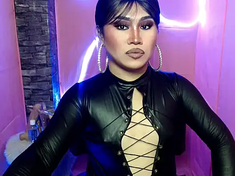 pretty lassy online show from 11-14-25, 03:44