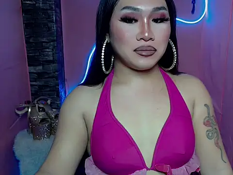 pretty lassy online show from 11-18-25, 04:22