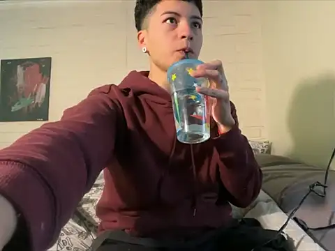 feeelipe2007 online show from 09-08-25, 10:09