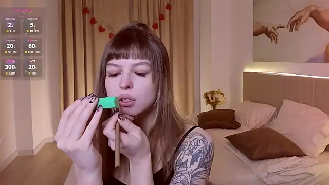 Lisa Blossom online show from 03-09-26, 06:06