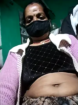 Sexi savita online show from 11-20-25, 10:42