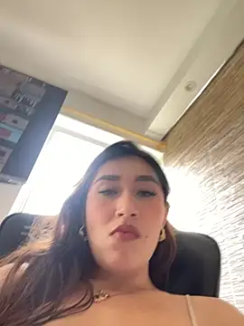 Isa Villamarin online show from 09-18-25, 03:25