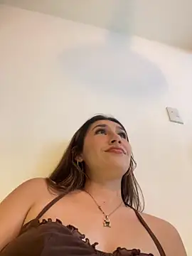 Isa Villamarin online show from 10-04-25, 09:13