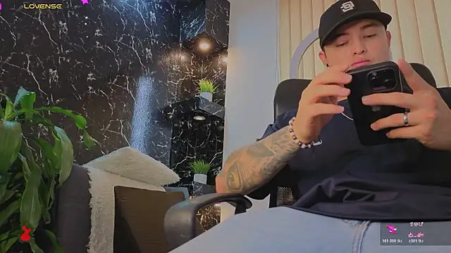 Alexander ferre online show from 01-19-26, 01:15