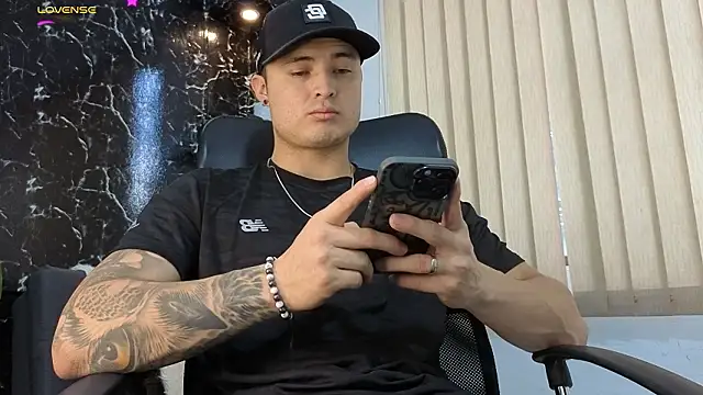 Alexander ferre online show from 02-05-26, 01:27