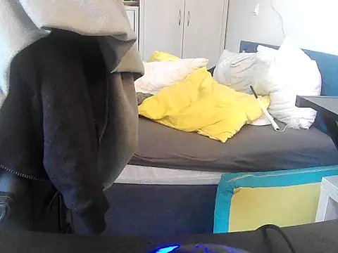 Wyrolowanyyy online show from 06-21-26, 04:26