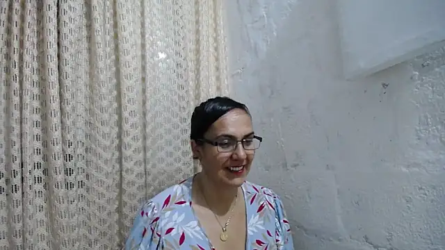 gabbyparker  online show from 11-06-25, 07:53