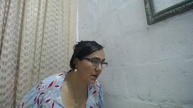 gabbyparker  online show from 05-27-26, 10:12