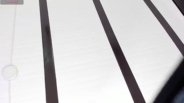 Snapshot of Cloedurant chatting on 05-19-26, 07:42 Cloedurant online show from 05-19-26, 07:42