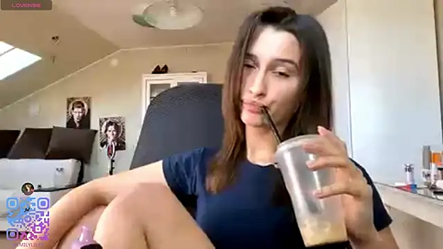 Snapshot of DarlineBrustera chatting on 07-20-26, 02:19 DarlineBrustera online show from 07-20-26, 02:19