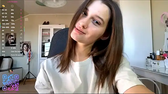 Snapshot of DarlineBrustera chatting on 07-30-26, 02:27 DarlineBrustera online show from 07-30-26, 02:27