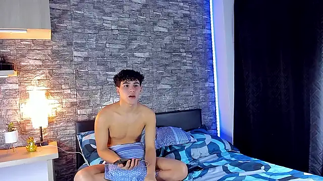 Theimperialboys  online show from 01-18-26, 04:16