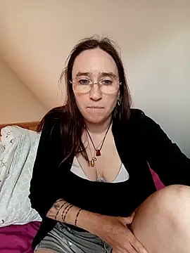 Sophierob1 online show from 04-22-26, 08:28