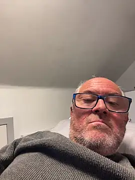 naughtygrandad1 online show from 12-01-25, 04:45