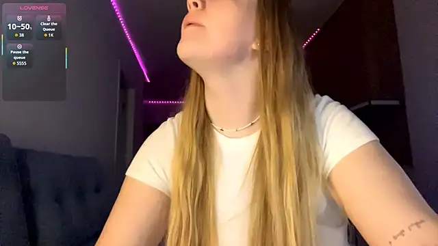 PandaFluff online show from 03-31-26, 04:51