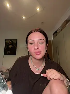 Snapshot of OliviaaFischer chatting on 06-15-26, 03:36 OliviaaFischer online show from 06-15-26, 03:36
