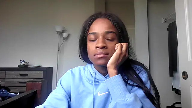 Marlowlovee online show from 09-25-25, 04:00