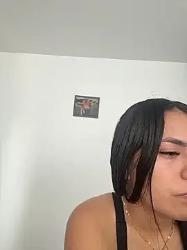 Snapshot of SaraMartinez_1 chatting on 02-16-26, 04:36 SaraMartinez 1 online show from 02-16-26, 04:36