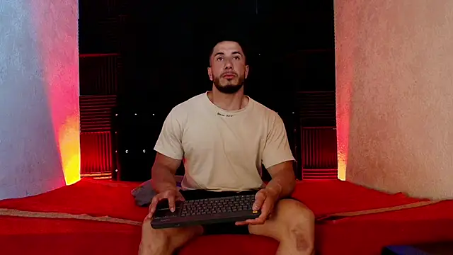 ZaneMaveric online show from 07-29-26, 01:37