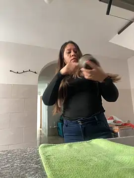 emma hot2006 online show from 10-29-25, 04:31