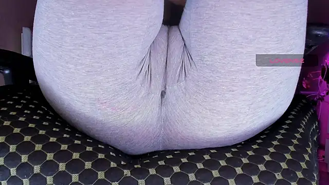 Cameltoe squirt inPants online show from 11-10-25, 02:49