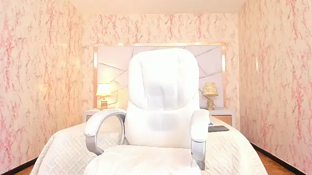 Emily Whinfre online show from 02-07-26, 08:56