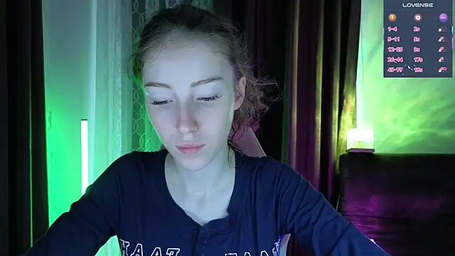 Snapshot of eskatmi chatting on 06-27-26, 02:49 eskatmi online show from 06-27-26, 02:49